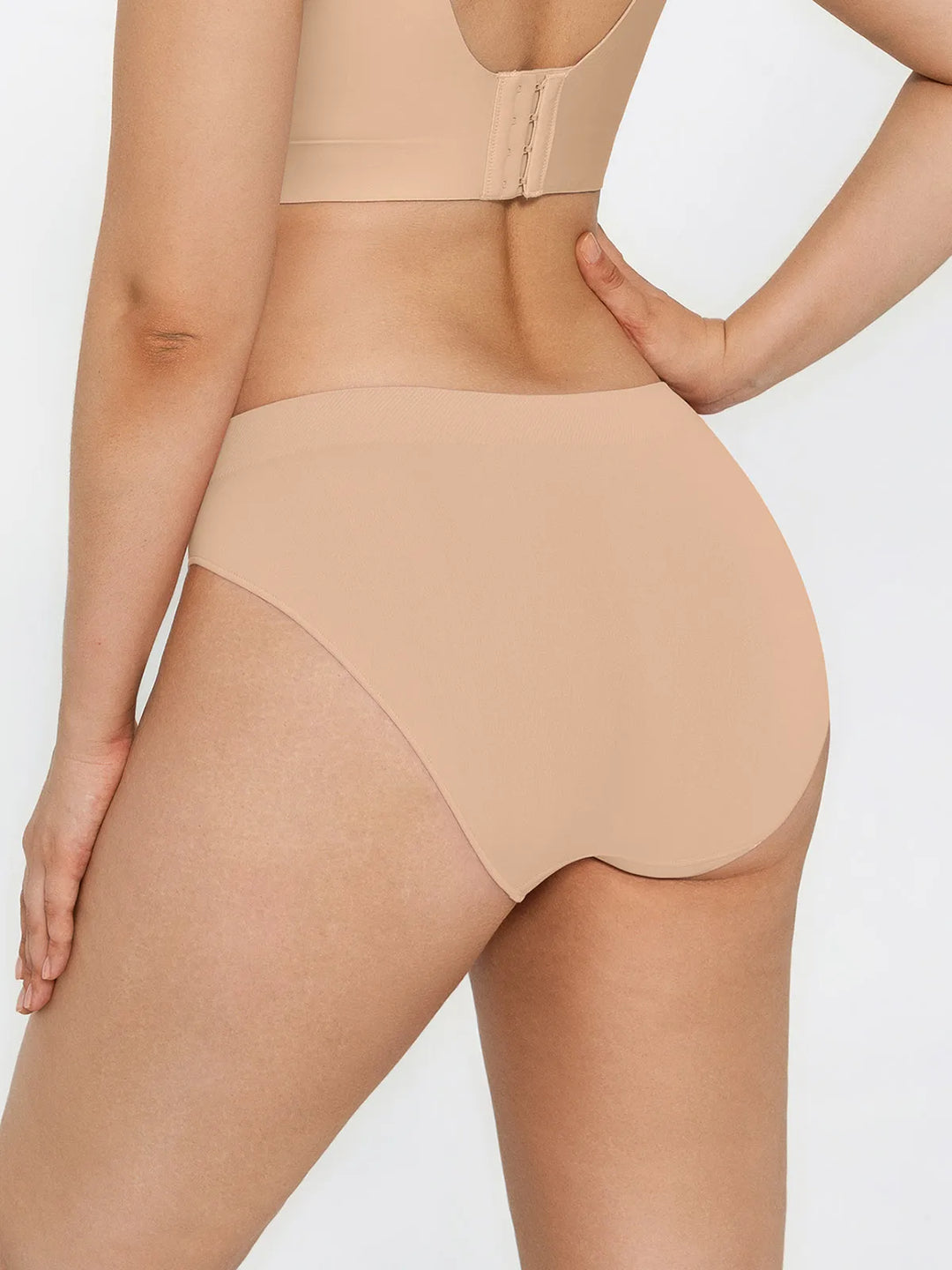 Seamless Solid Pressure-free Stretchy Fit Mid-Rise Brief