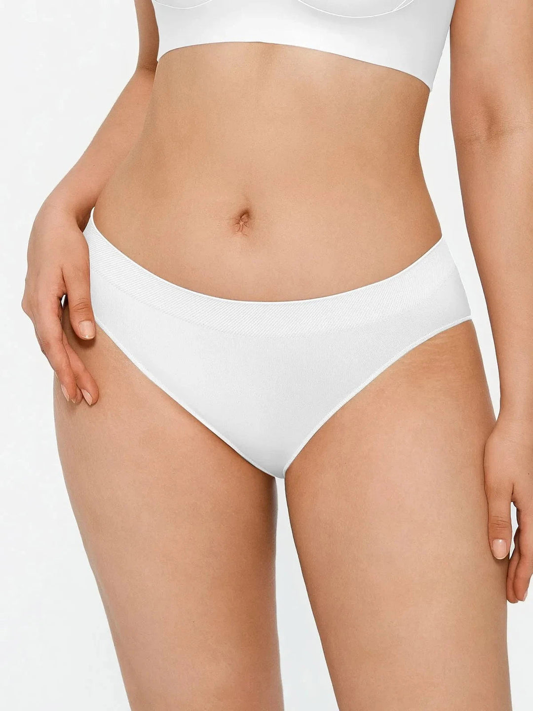 popilush-seamless-solid-mid-rise-brief-white-s-wlgb52018-wh01p-s-1-1175598185.webp
